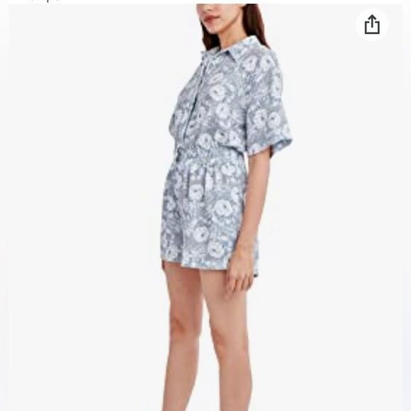 BCBGeneration Blue White Floral Stripe Short Sleeve Collar Button Down Romper L - Picture 3 of 10